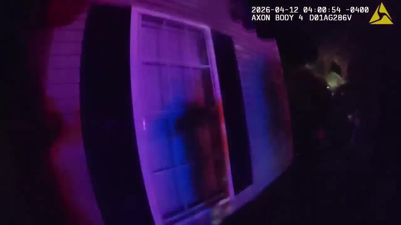 Chatham County police officers make dramatic apartment fire rescue