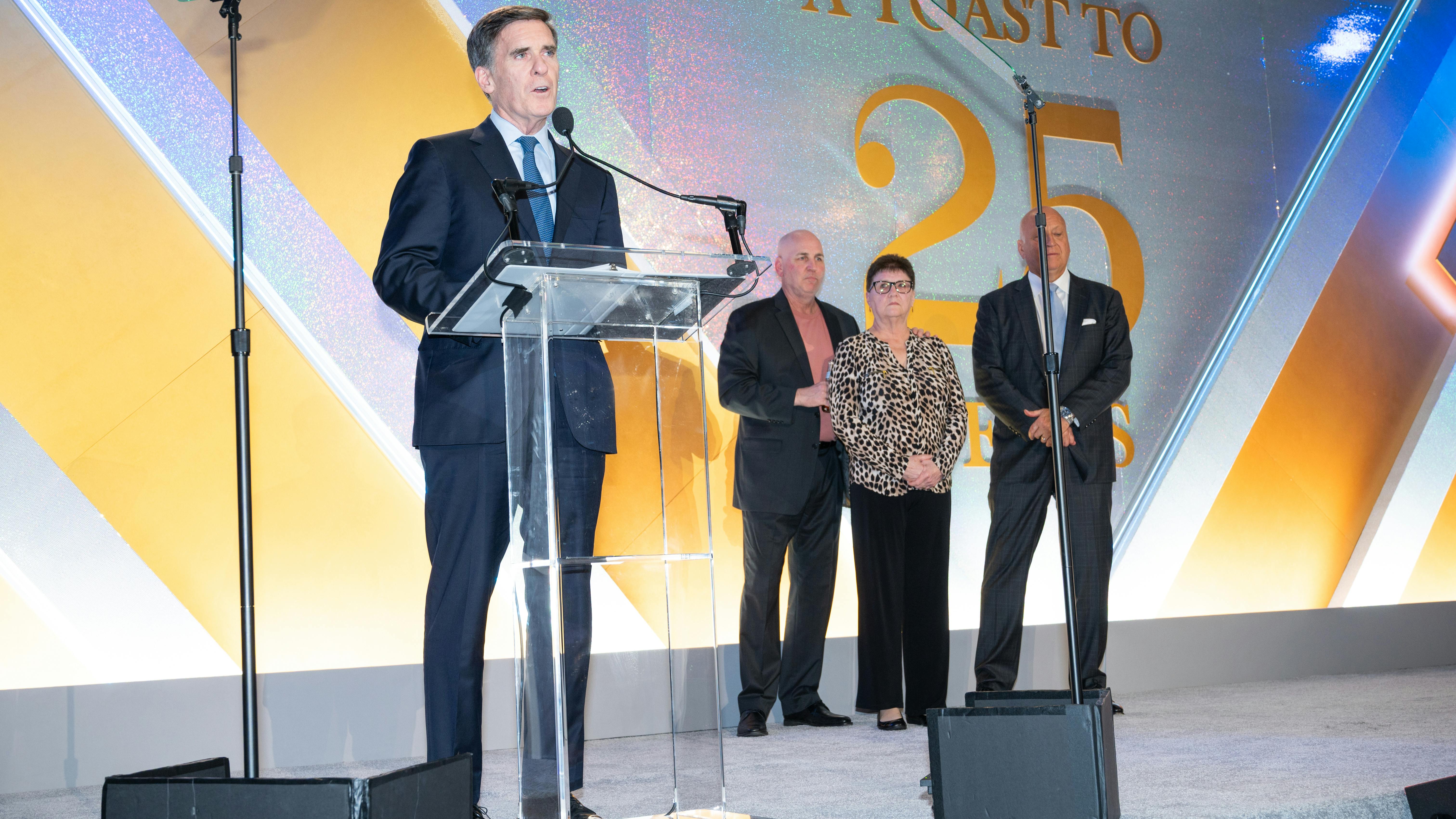 69efcd6a5dd2d85df60836a1 Chauncey 3