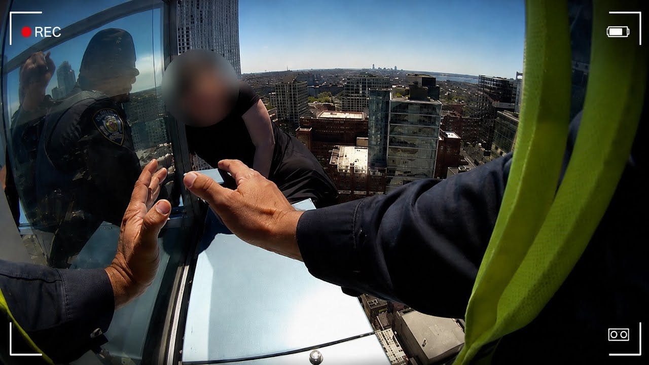 Dramatic NYPD skyscraper rescue