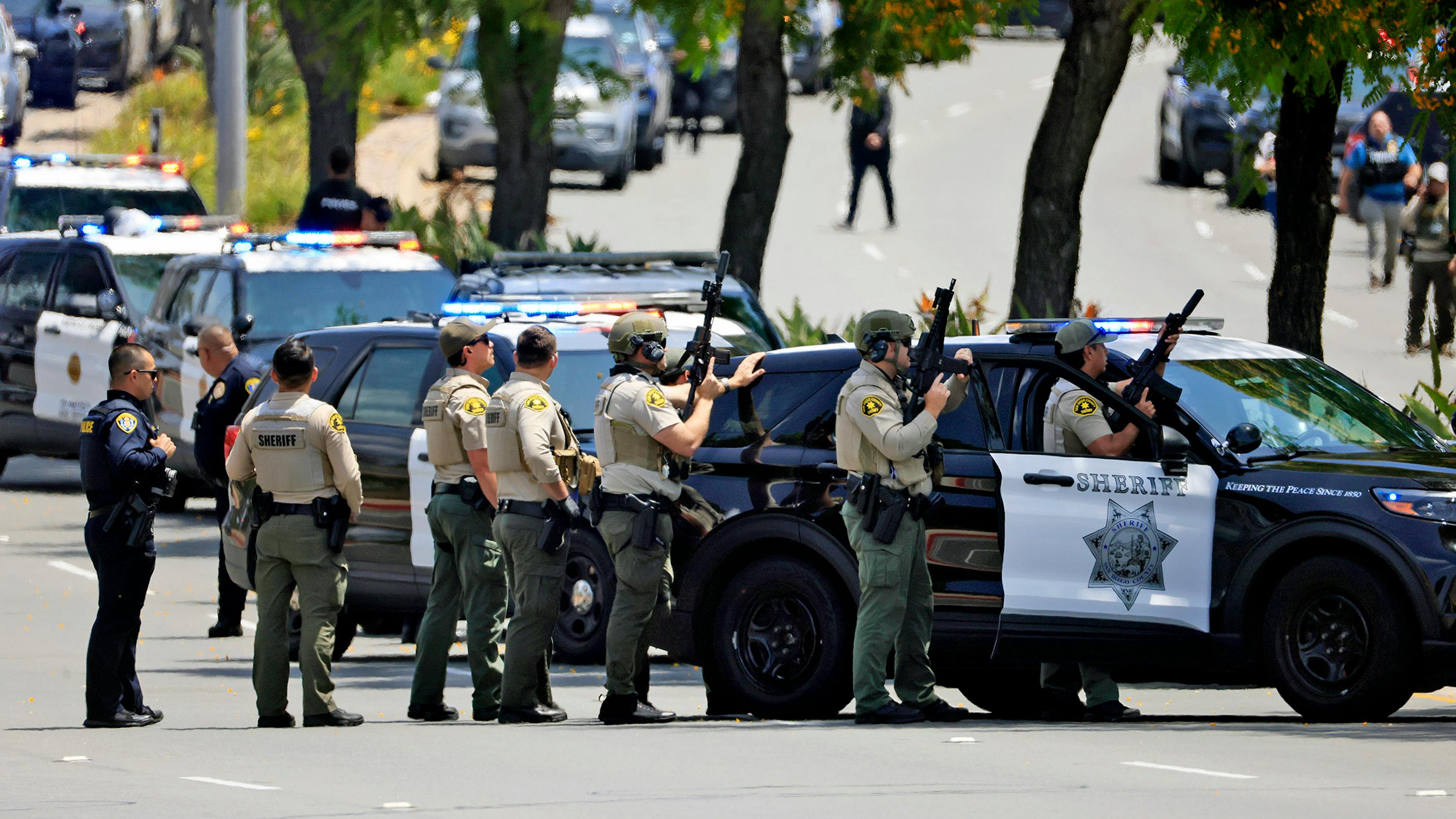3 dead in shooting at Islamic Center of San Diego