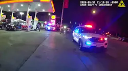 Oak Park police officer struggles with driver during stop