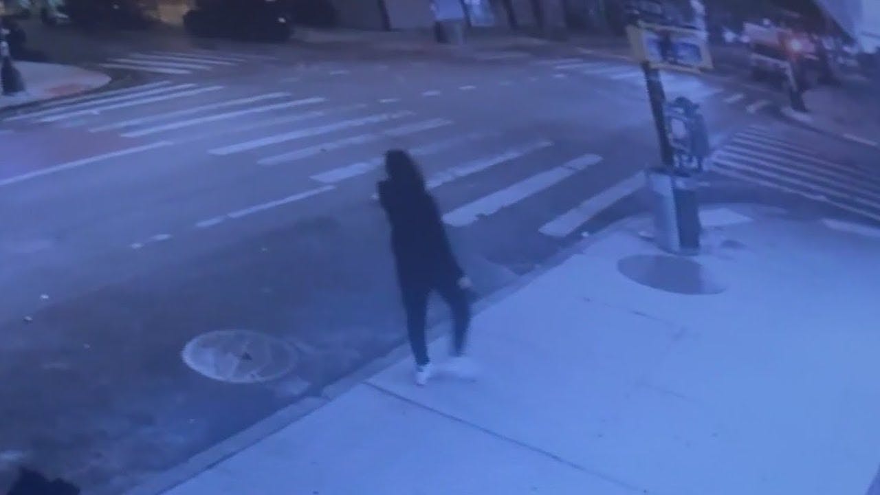 Video shows gunman before NYPD officer shooting