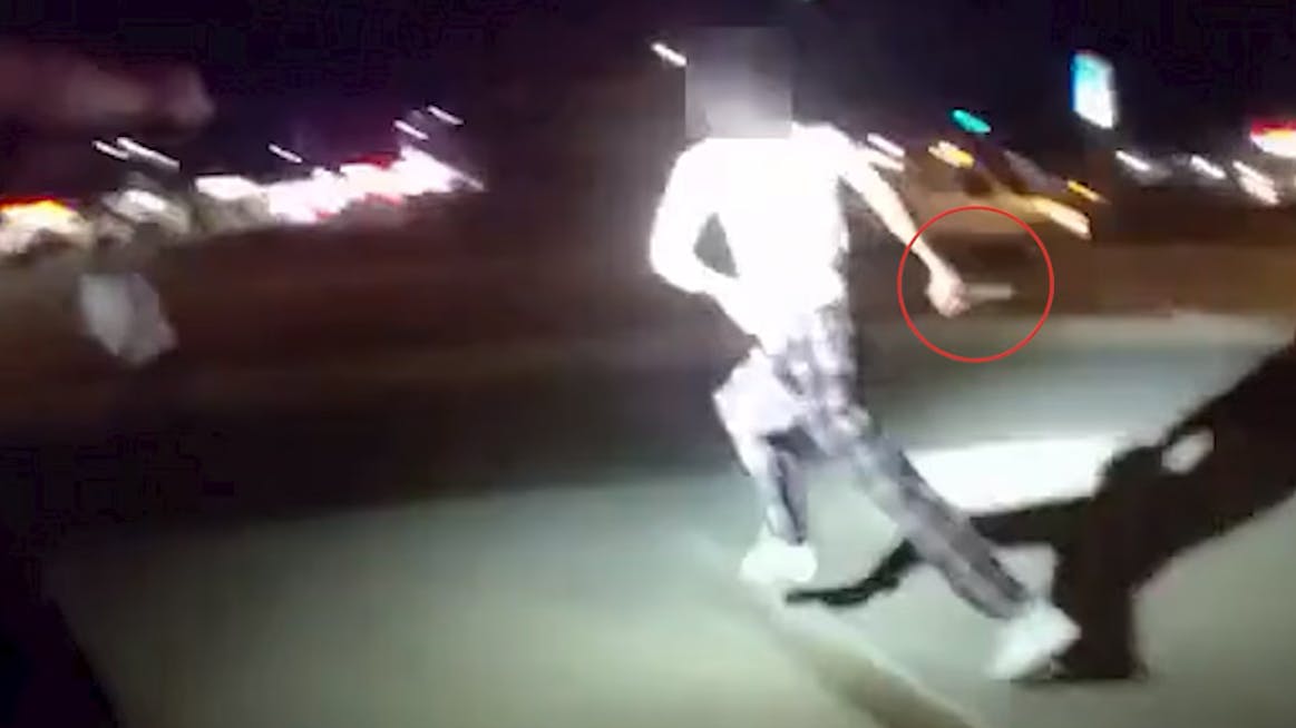 Phoenix police stop knife-wielding suspect chasing man