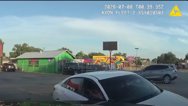 Fleeing drug suspect nearly strikes Fort Worth police officer