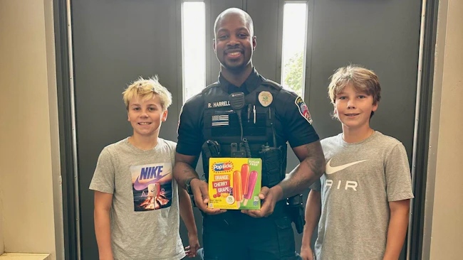 Brothers drop off popsicles for Crown Point police