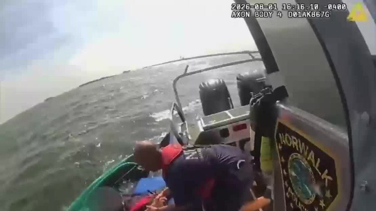 Norwalk police rescue kayaker in distress