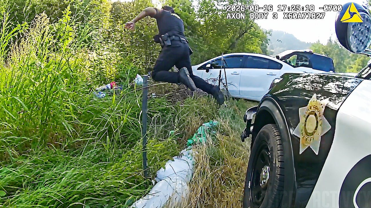 Fleeing robbery suspects stopped by King County deputy's PIT manuevers