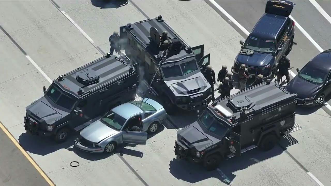 ACSO - Drone Helps Track Fleeing Vehicle After Wrong-Way Entry