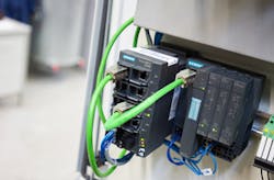 Aw 2742 Tia Feature4 0809 350 Aw 2742 Tia Feature4 0809 350