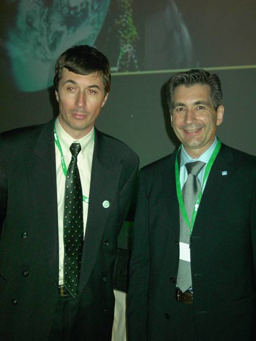 Schneider Electric Vice President for Technology Alain Marbach (left) and Elau AG Vice President for International Sales Patrik