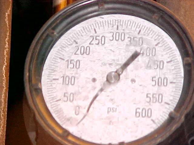 Over Pressure &ndash; Fish tail pointer indicated gauge failure due to over pressure