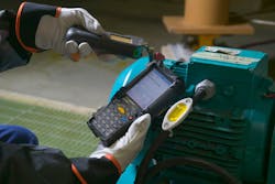 Aw 19125 Intelatrac 02 Aw 19125 Intelatrac 02