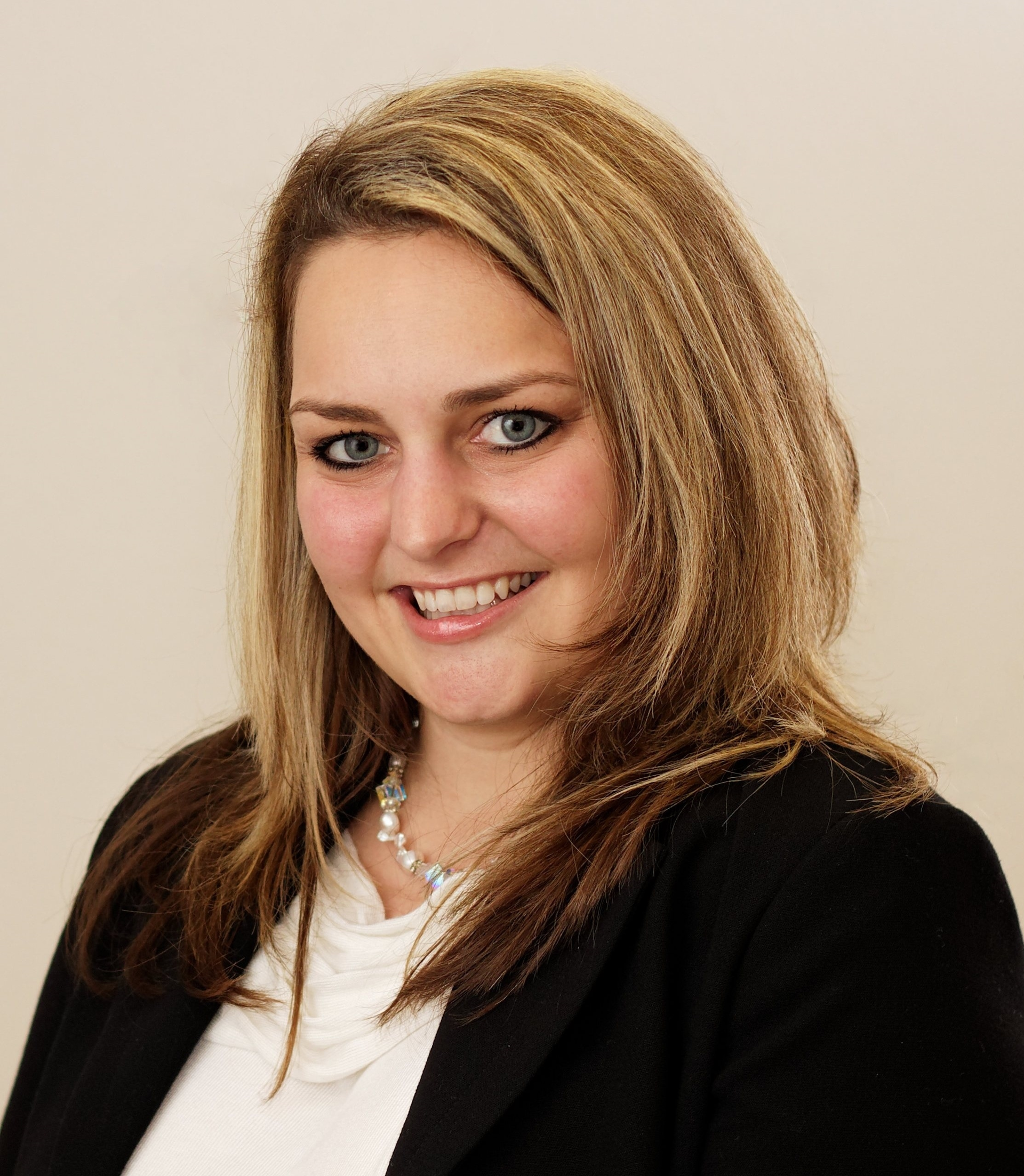 Jenalea Howell管理者-IHS工业自动化