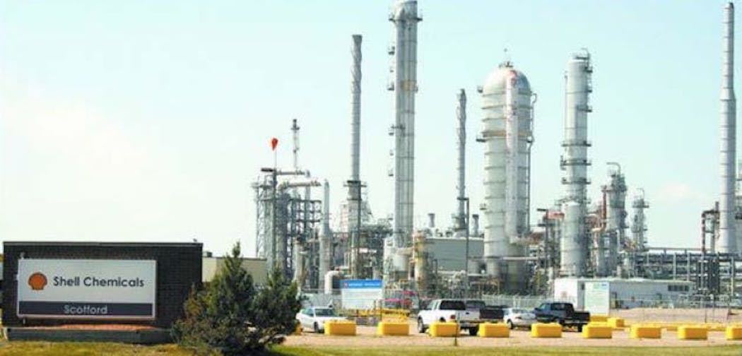 Shell&apos;s Scotford upgrader facility near Fort Saskatchewan, Alberta, Canada