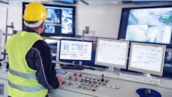 Aw 104098 Worker Control Room