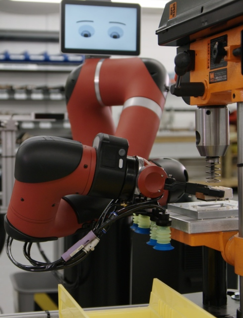 Co-Bots Make Inroads in Injection Molding
