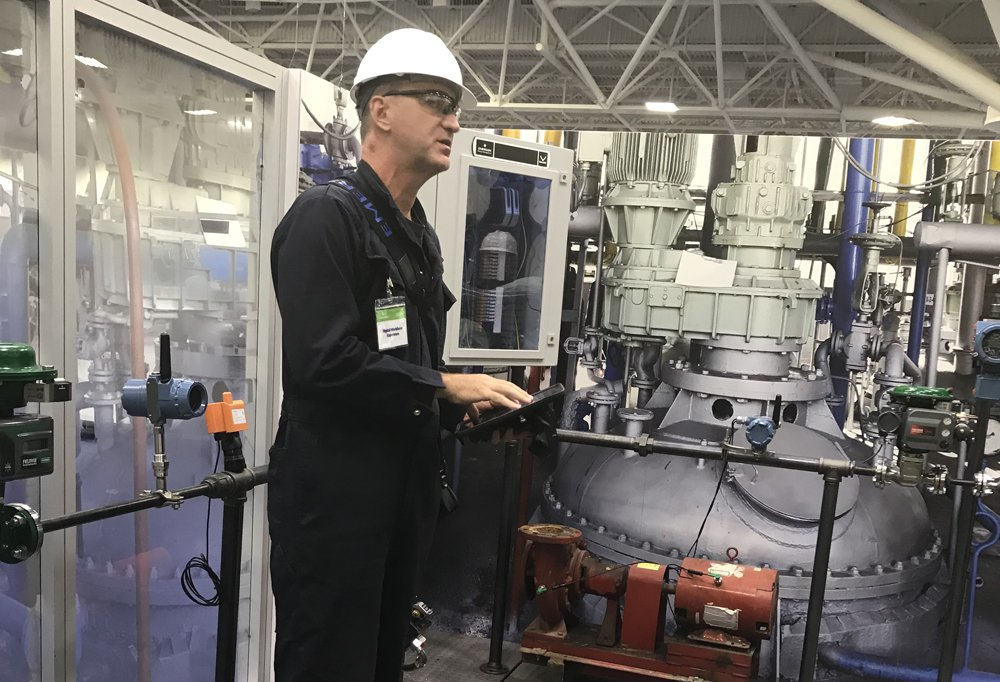 A demonstration of the Digital Workforce Experience at Emerson Exchange.