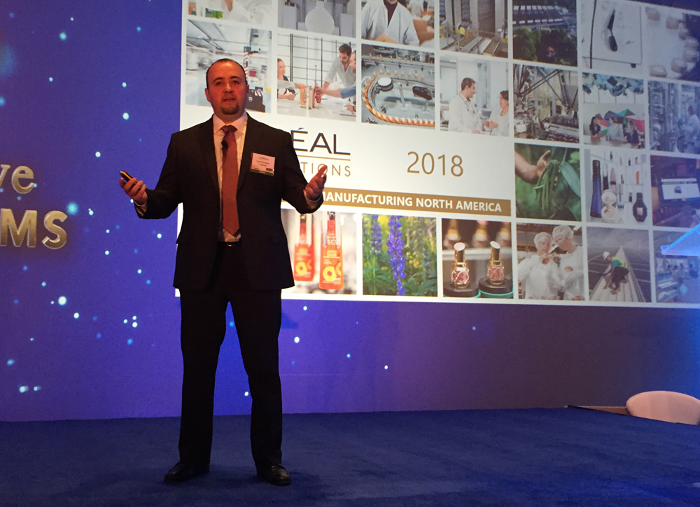 Aw 254022 Names18 Carlosruizloreal Web