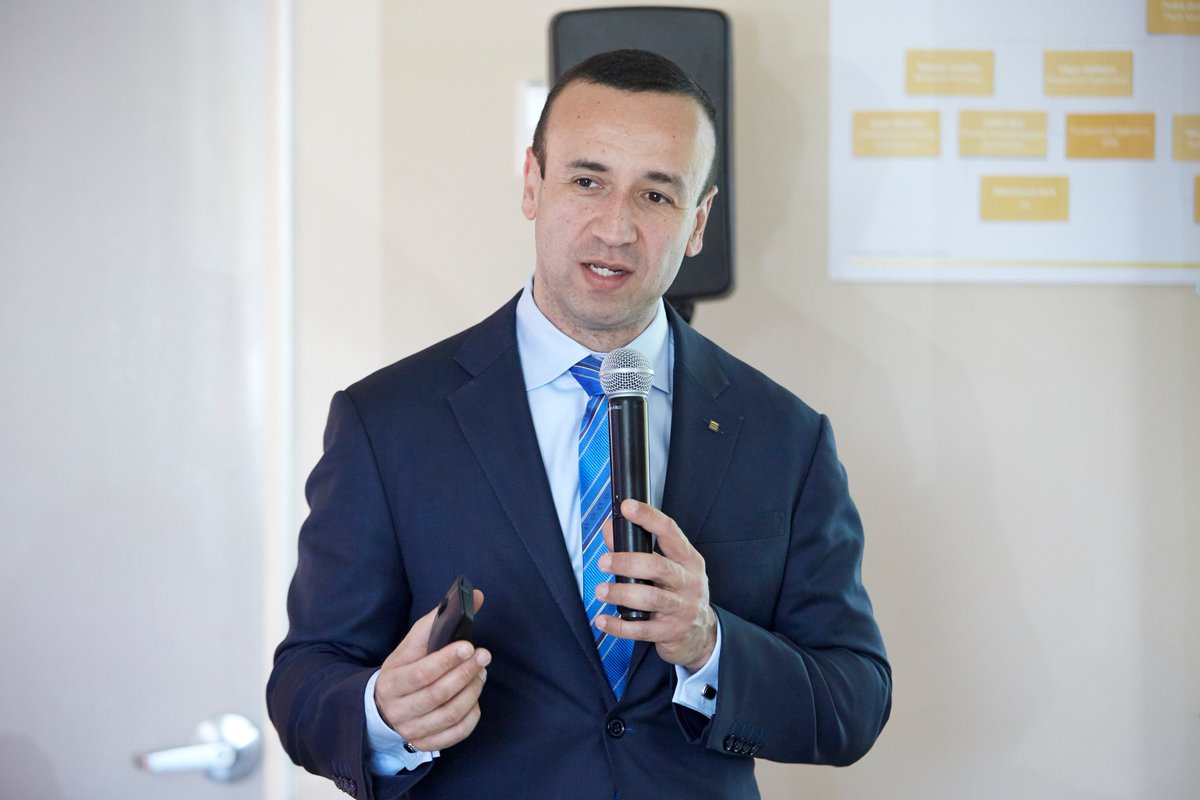 Jon DeSouza,美洲哈特宁总裁兼CEO