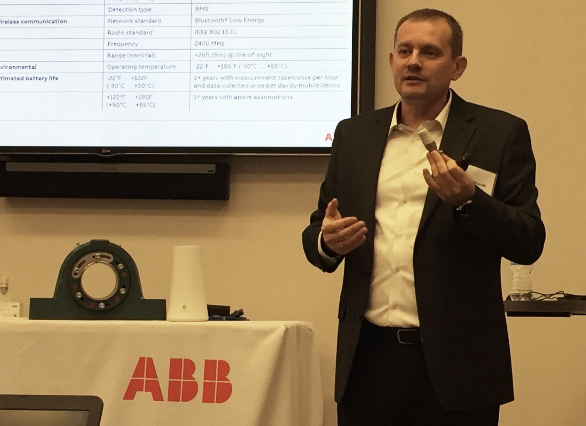 ABB's Artur Rdzanek shows off the ABB Ability Smart Sensor
