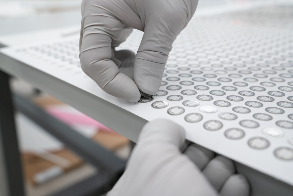 With more than 1,000 disks on each sheet, disk picking by hand was extremely time-consuming.