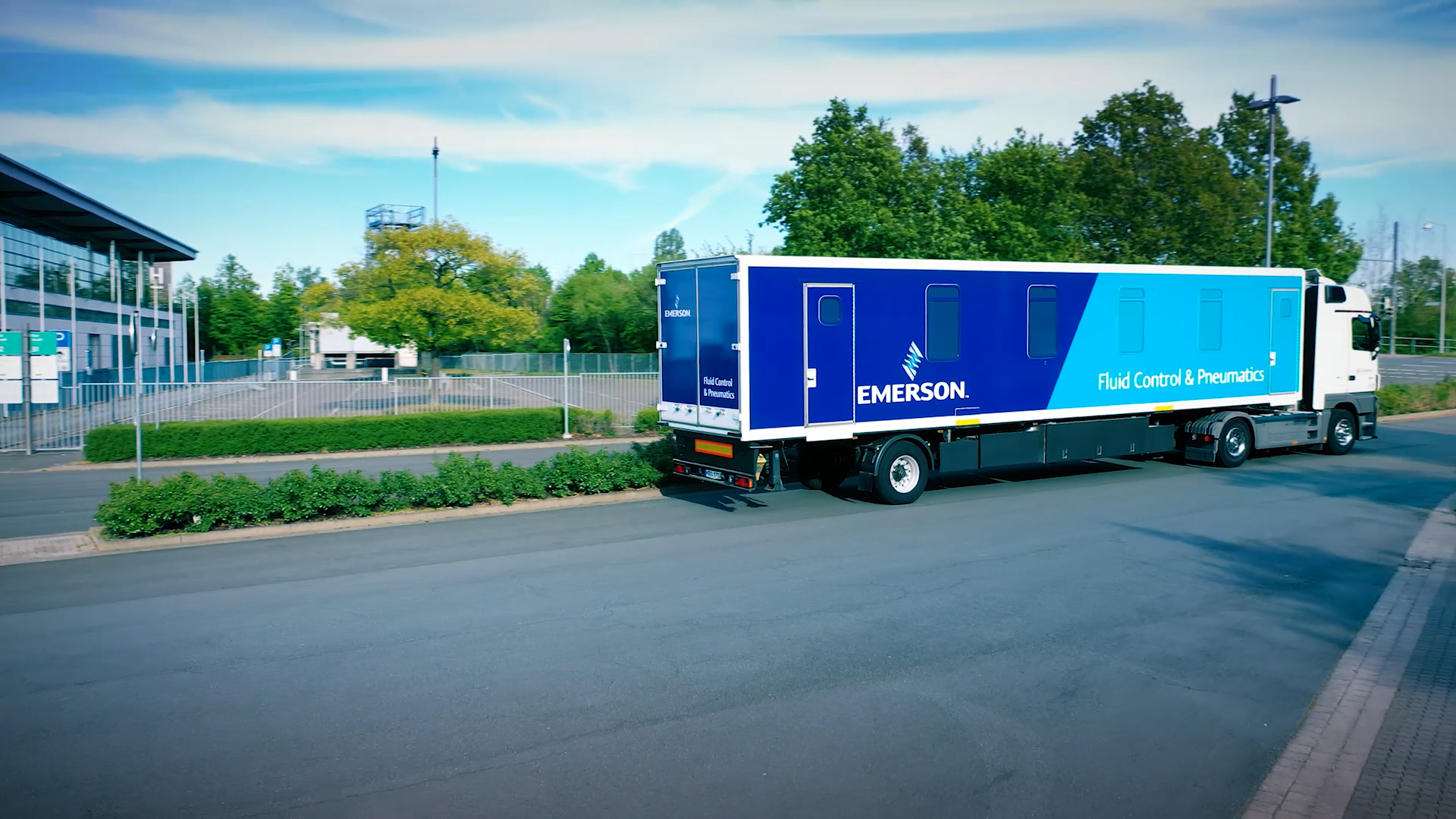 The Emerson Mobile Event Service Center will roll into a variety of European cities beginning November 4. The tour truck will feature an array of content-rich materials and videos highlighting the company&rsquo;s advancements in digital transformation, machine safety and more. Image courtesy of Emerson.
