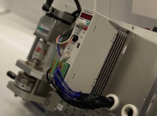 BLE2运动/驱动系统特征小型USB端口连接计算机使用东方汽车免费MEXE02软件修改参数