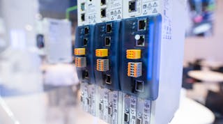 Lenze&apos;s i950&rsquo;s drive-based motion includes two of the servo drive&rsquo;s modes: drive parameterization using Lenze&rsquo;s pre-configured FAST software application and custom configuration using IEC 61131-3 programming languages.