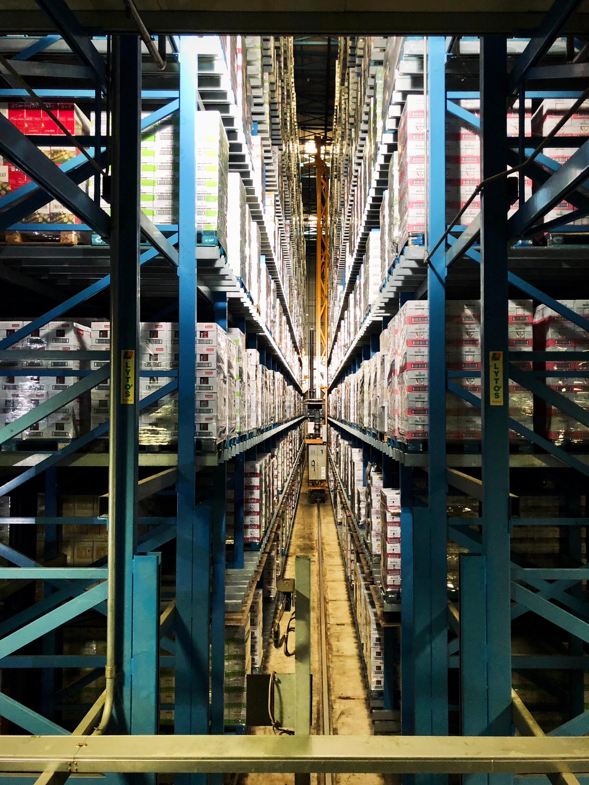 End-to-end visibility aimed at giving companies more granular insight into warehouse inventories and plant material capacities is becoming increasingly common in supply chain management.