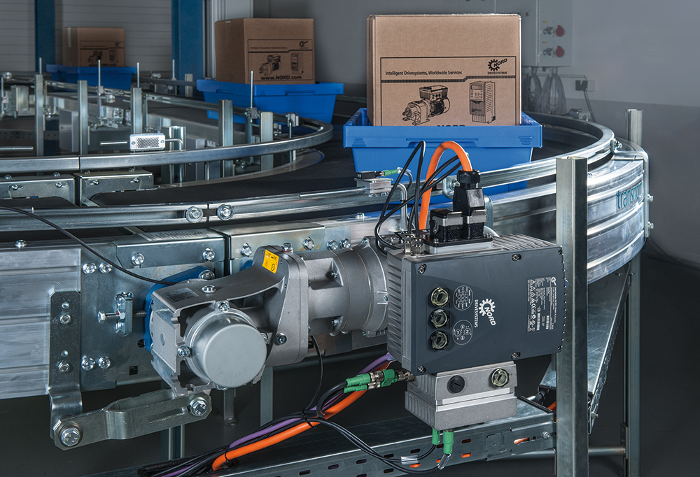 NORD drives power a belt conveyor to move packages efficiently.