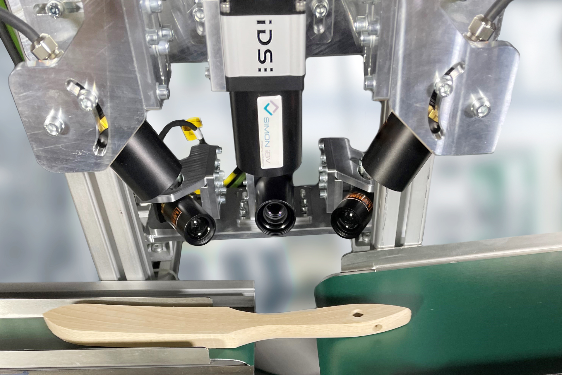 49916 Ids Case Study Simon Ibv Header 3000x2000 Rgb 61bf7cdaefe87