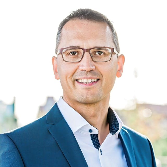 Andreas Eschbach, CEO of Eschbach.