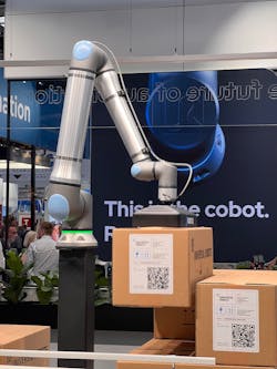 UR20 in action during its debut at the Automatica show in Germany, June 21, 2022.