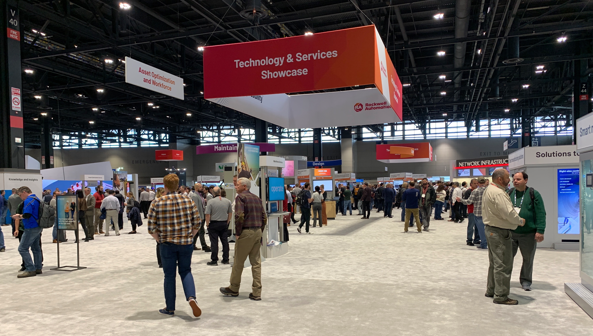 Attendees search for the latest automation tools and strategies at the 2022 Rockwell Automation Fair in Chicago.