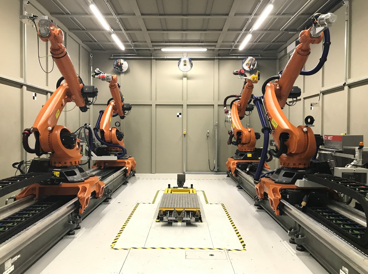 BMW Implements Rapid Robotics Software | Automation World