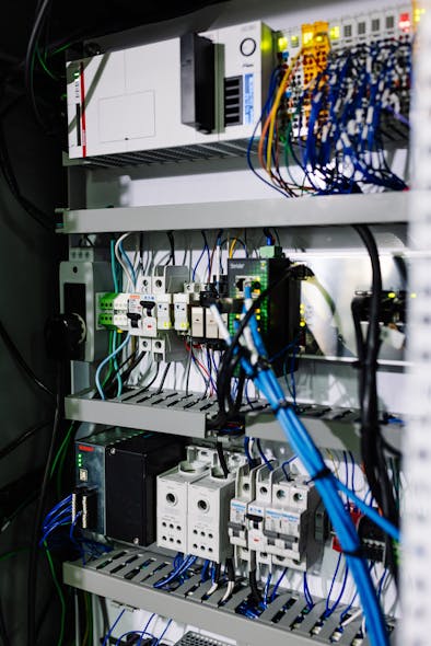 机器人设备化PECM生产线从Beckhoff调出一系列PC控件TepsSAFE功能安全EtherCAT联网解决方案贝克霍夫2024