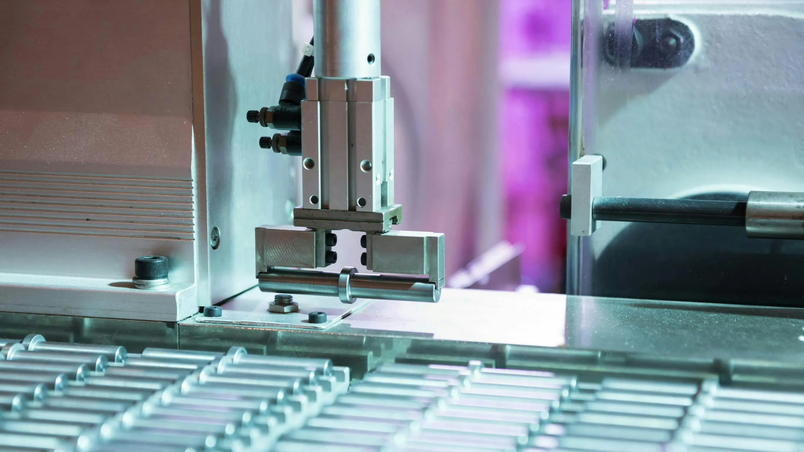 How Smaller Manufacturers Should Approach New Automation Tech - Vimarsana News