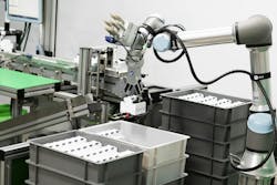 A Universal Robot cobot equipped with OnRobot's Dual QuickChanger. A Universal Robot cobot equipped with OnRobot's Dual QuickChanger.