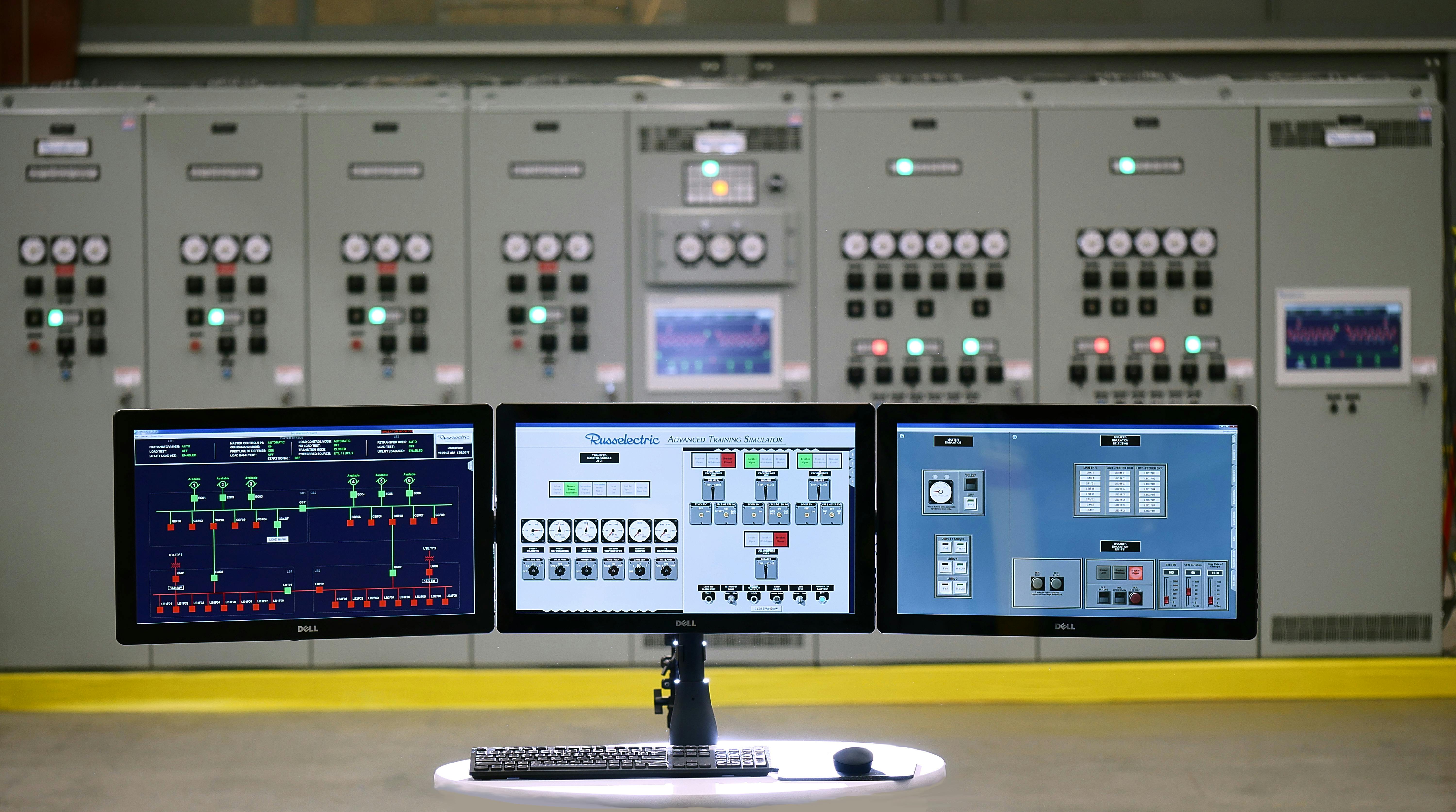 This SCADA system allows users to monitor production and run simulations for training operators.