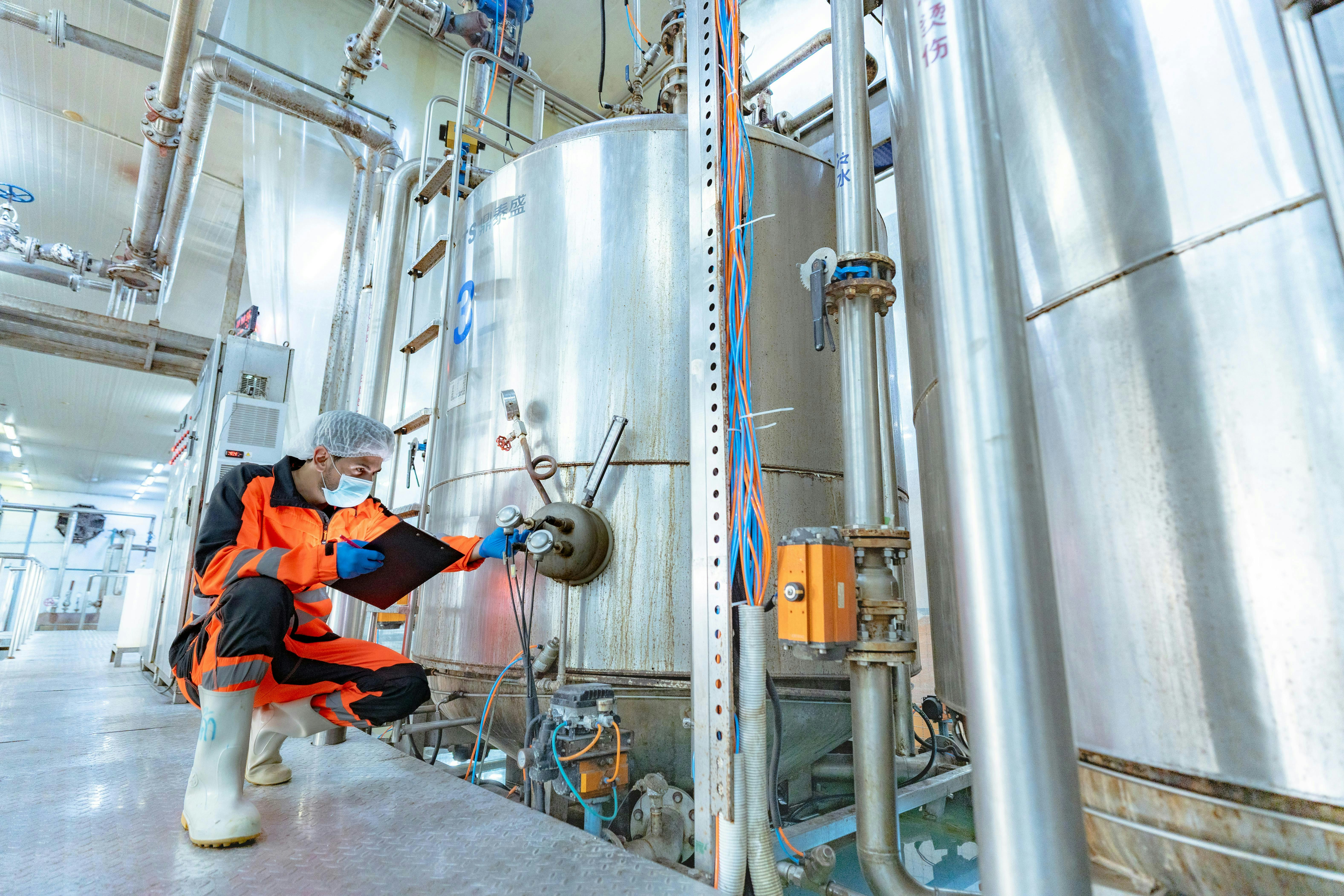 maintenance tech in process facility